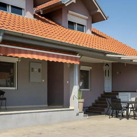 Ferienwohnung Charlie&Blueberries Belgrad Exterior foto